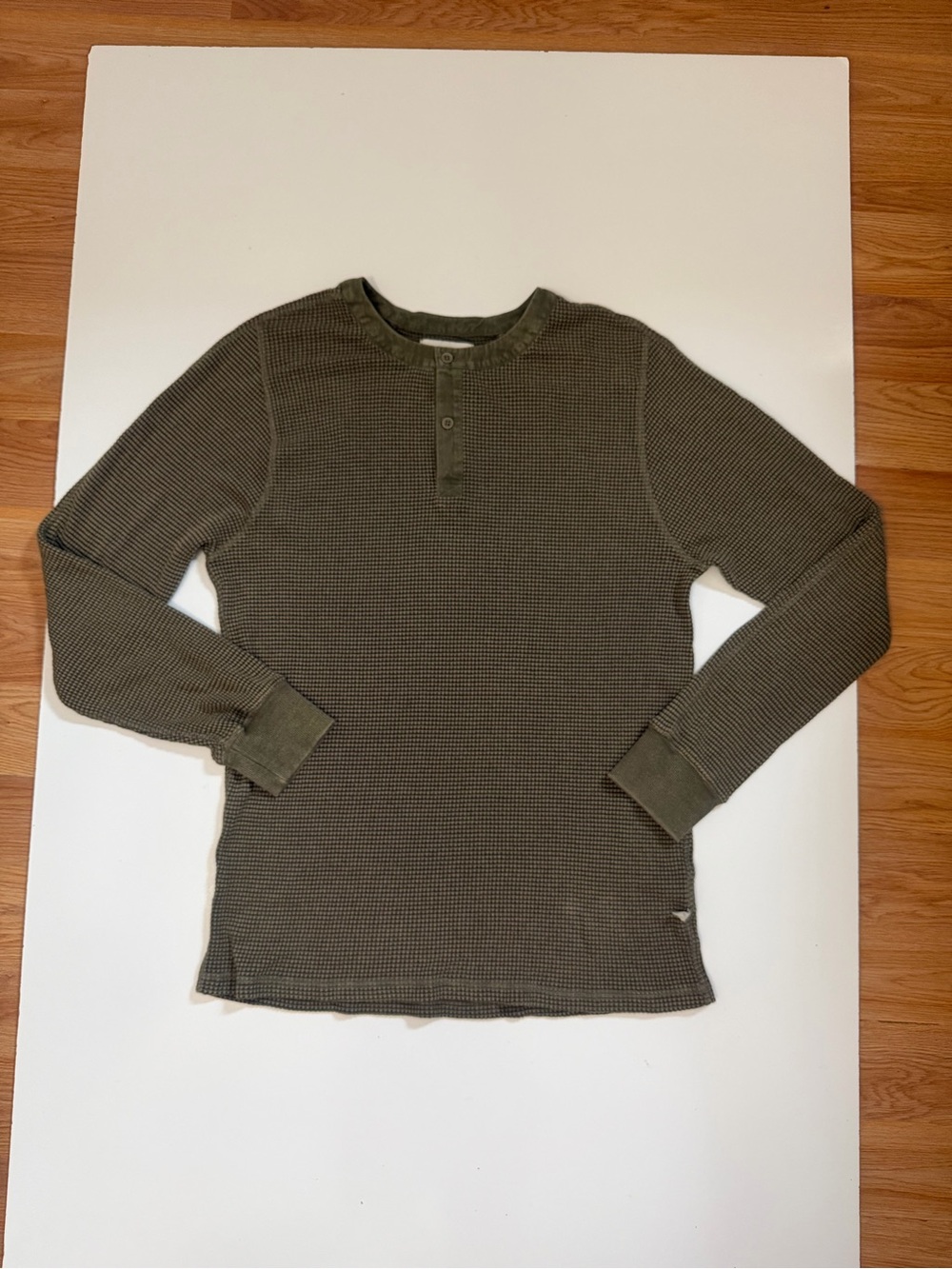 Standard Cloth Urban Outfitters Men’s Waffle Thermal Henley Green XL NWT